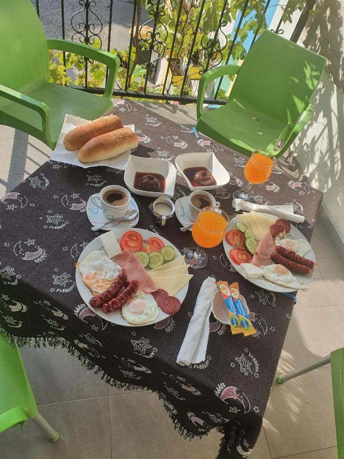 Family Apartment Near Old Town Мостар Екстериор снимка